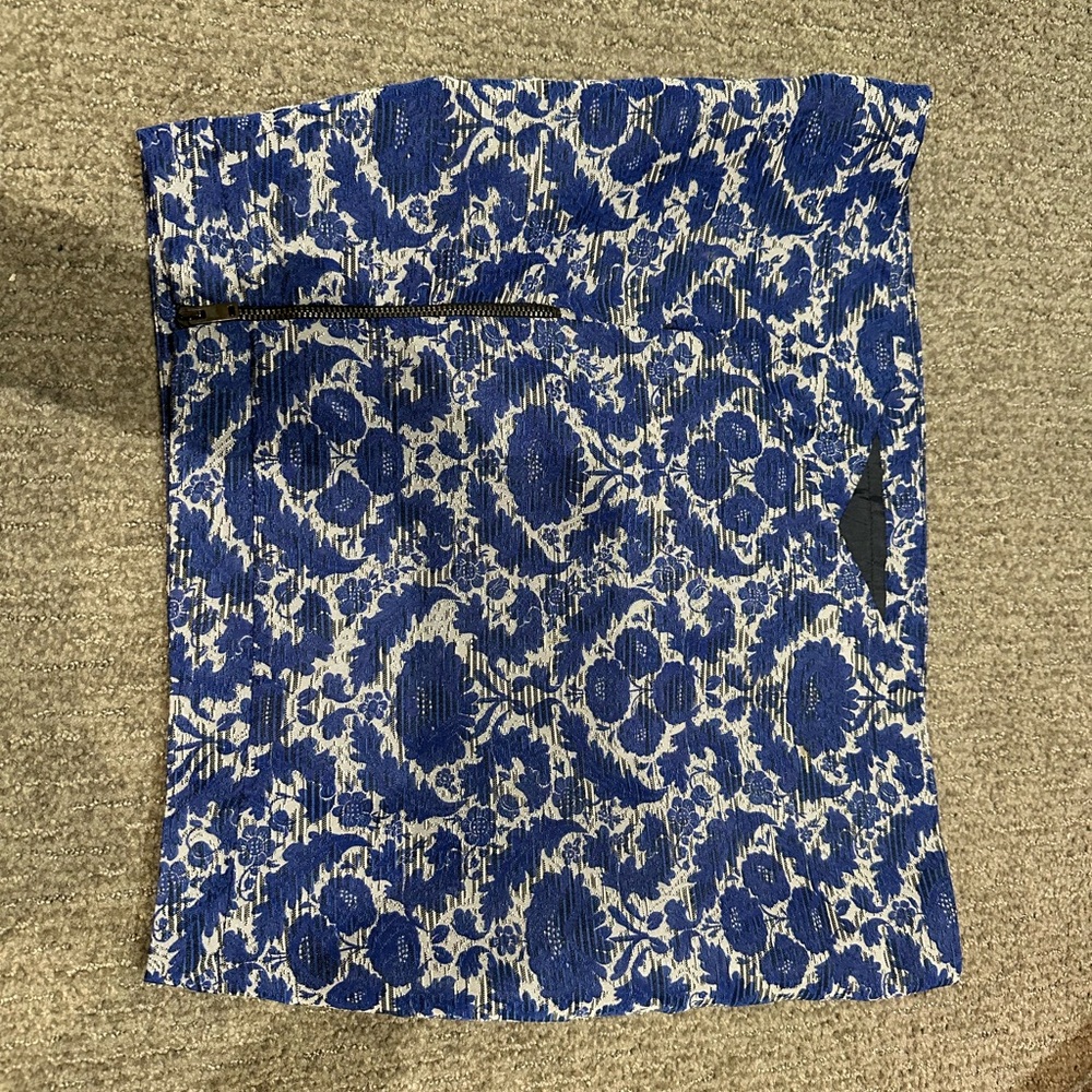 Zara blue and grey flowery mini skirt